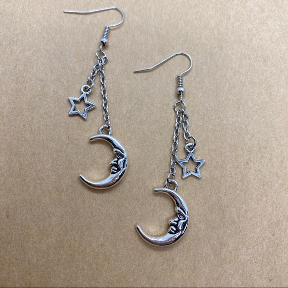The Moon & my Stars Drop Chain Earrings 🔮 - Picture 2 of 6